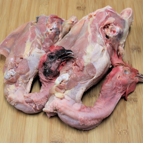 Carcasse de poulet fermier avec ou sans abats 5 kg